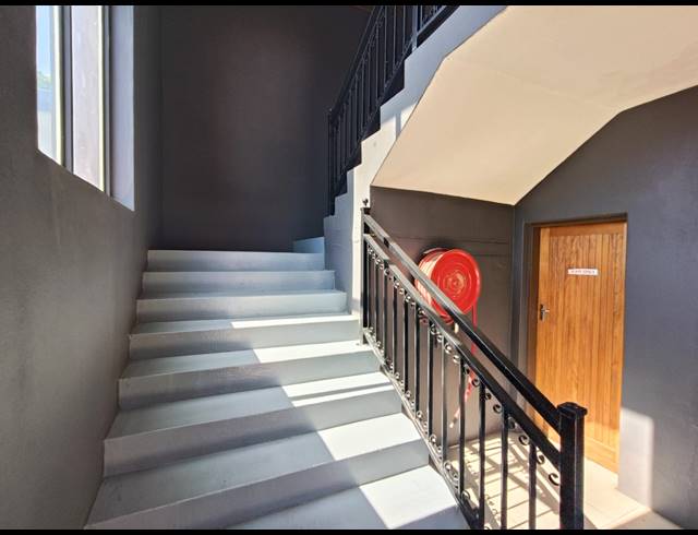 420M² BUILDING FOR SALE IN BO-DORP